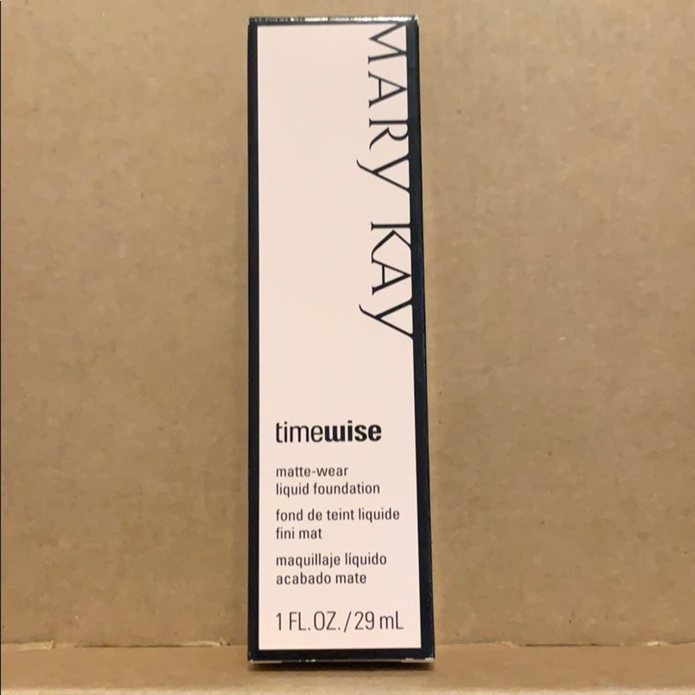 Mary Kay Matte-Wear Liquid Foundation Ivory 6